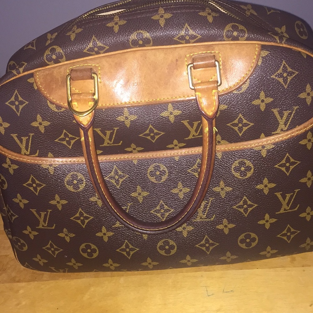 Louis Vuitton Deauville - Picture 2 of 8